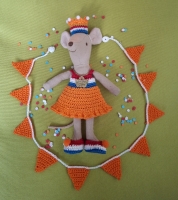 Outfit Set and Bunting for Maileg "Kingsday" (50 gram)