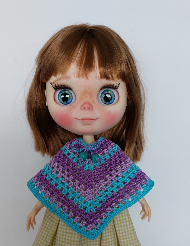 Blythe Poncho Ihlja