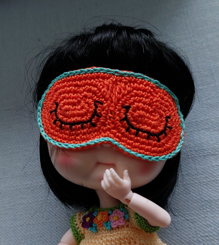 Blythe Sleepmask 3