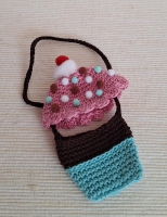 Blythe  Cupcake Purse 2