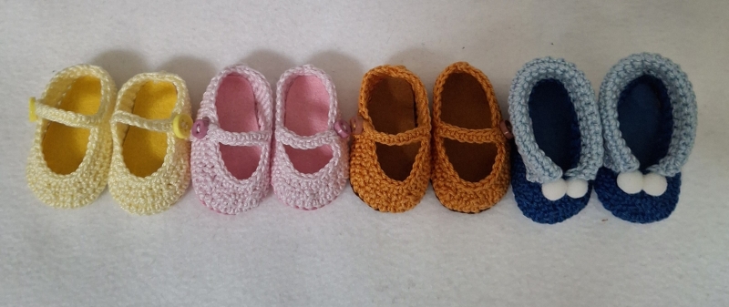 Paola Reina 4 Pairs of Footwear