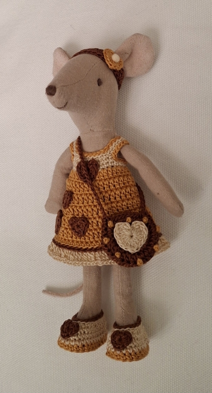 Outfit 5 Pc Set for Maileg "Chocolate Hearts(30 gram)