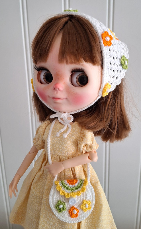 Blythe Headscarf and Purse 1970 (50 gram)